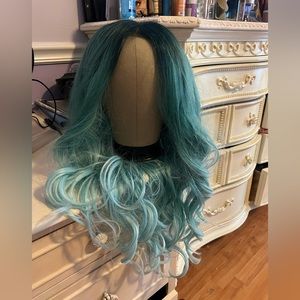 Synthetic lace wig